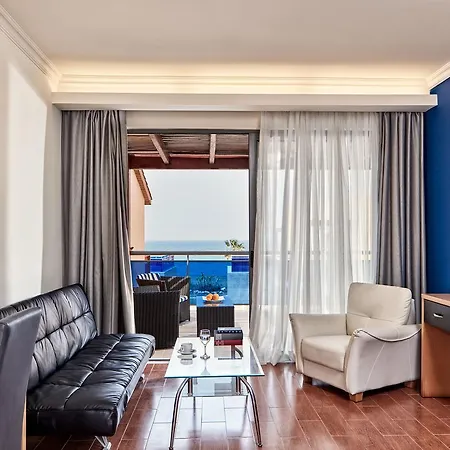 Senses Nautica Blue Exclusive & Semesteranläggning (resort) Fánai