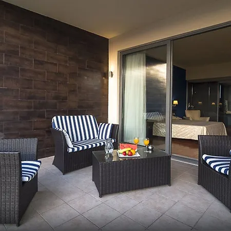 Senses Nautica Blue Exclusive & Semesteranläggning (resort) Fánai